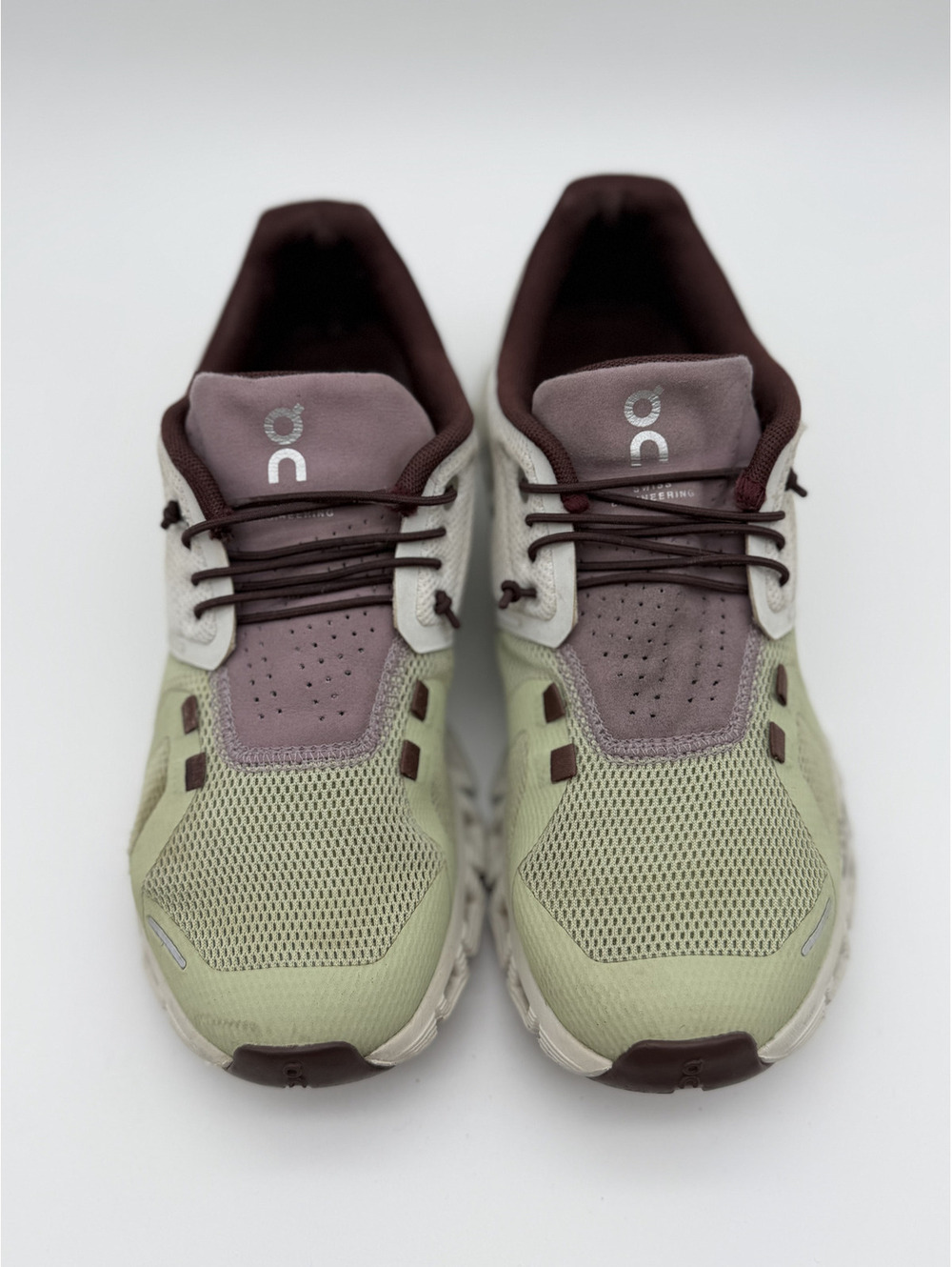 On Cloud 5 Women's Running Shoes in Ice/Haze Colorway- Size 6